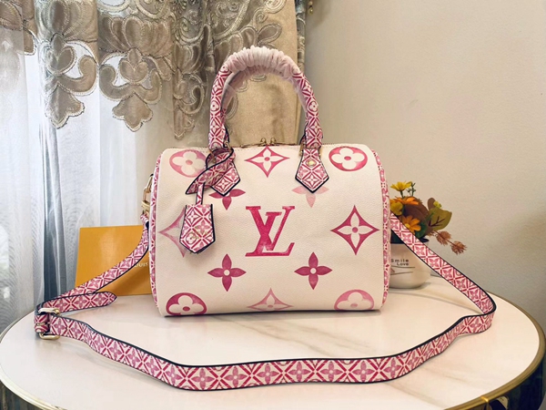 ルイヴィトンバッグ正面デザイン